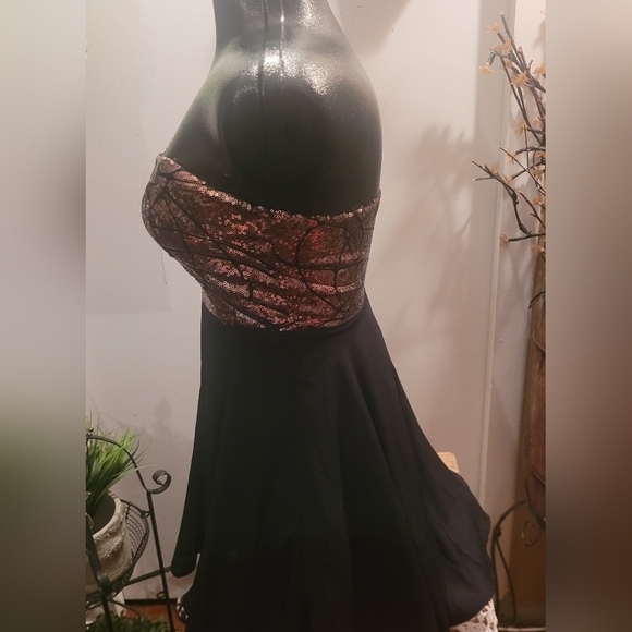 Suzy Shier strapless dress Size XS - Picture 5 of 6